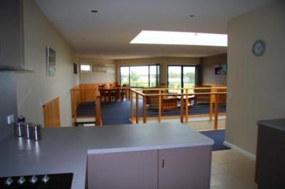 Ultimate Holiday Apartments - Tourism Caloundra 5