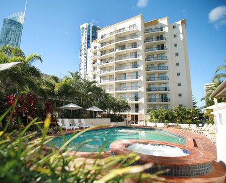 Palazzo Colonnades - Tourism Caloundra 1
