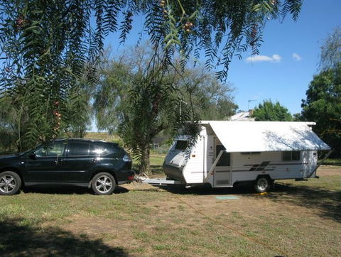 Natimuk Lake Caravan Park - Tourism Caloundra 2