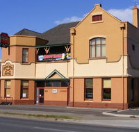 Cross Keys Hotel - Tourism Caloundra
