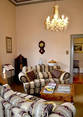 Bishopscourt Bed And Breakfast - Tourism Caloundra 2
