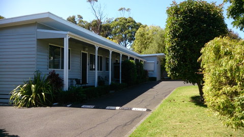 Phillip Island Cottages - Tourism Caloundra 4