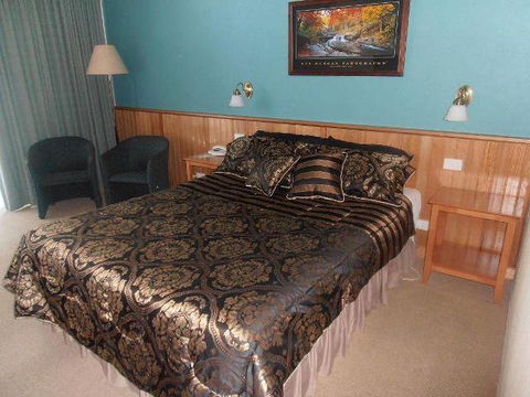 Moe Motor Inn - Tourism Caloundra 3