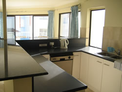 Mykonos Apartments - Tourism Caloundra 3