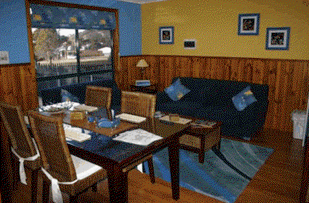Bicheno's Gallery And Apartments - Tourism Caloundra 2