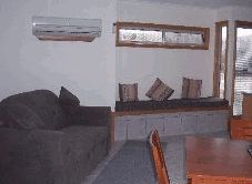 Yakkalla Holiday Cottage - Tourism Caloundra 1