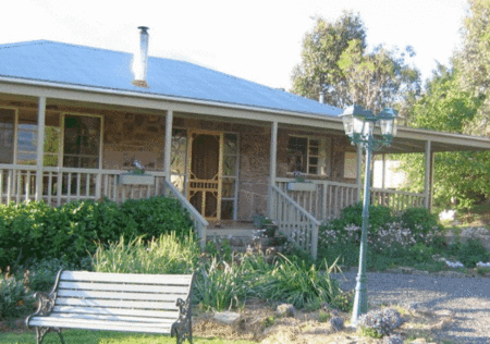 Buttercup Cottage  Apartment - Tourism Caloundra