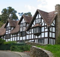 William Shakespeare's Bed  Breakfast - Tourism Caloundra