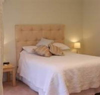 Loaring Place Bed  Breakfast - Tourism Caloundra