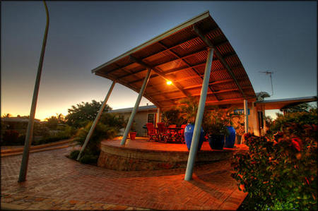 Samson Beach Chalets - Tourism Caloundra 0