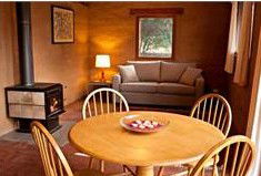 Blue Wren Cottage - Tourism Caloundra 3