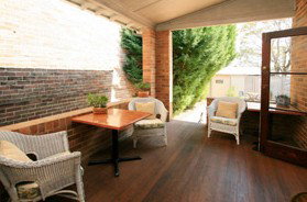 The Bank Guest House & Tellers Restaurant - Tourism Caloundra 5