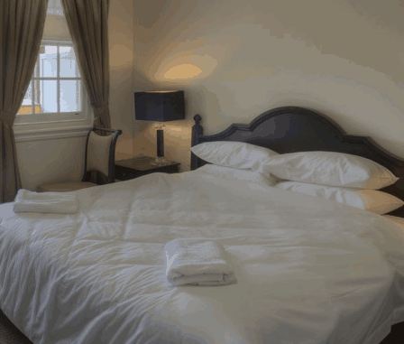 Wallacia Hotel - Tourism Caloundra 3