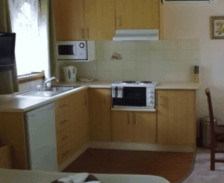 Tumut Log Cabins - Tourism Caloundra