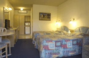 In Town Motor Inn - Tourism Caloundra 2