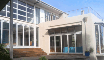 Seal Rocks House - Tourism Caloundra 3