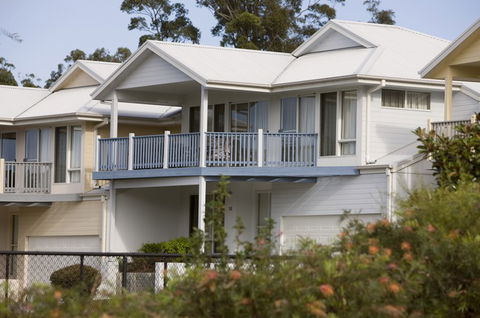 Tallwoods Golf Course And Resort - Tourism Caloundra 1