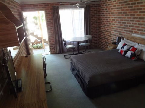 The Palms Motel - Tourism Caloundra 2