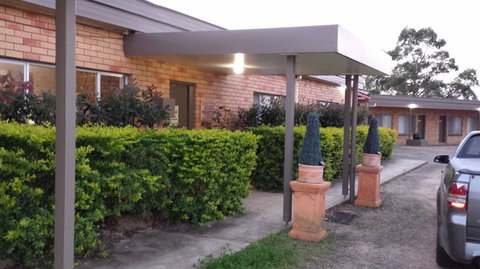 AA Hilldrop Motor Inn - Tourism Caloundra 1