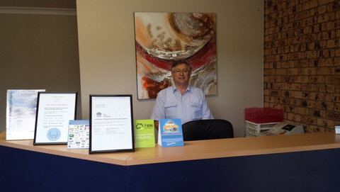 AA Hilldrop Motor Inn - Tourism Caloundra 2