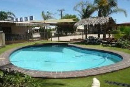 Glossop Motel - Tourism Caloundra 3