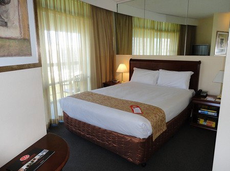 Metro Hotel Tower Mill - Tourism Caloundra 3