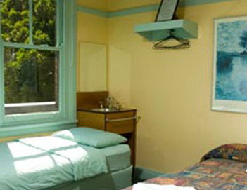 Highfield Private Hotel - Tourism Caloundra 3