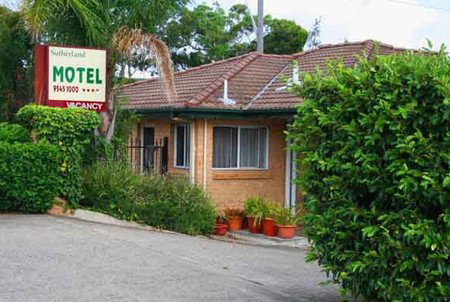 Sutherland Motel - Tourism Caloundra 0