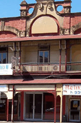 Woolloongabba Art Gallery - Tourism Caloundra 2