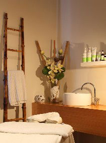 Indulge Spa Retreat - Tourism Caloundra 1