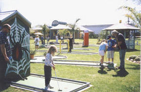 Bairnsdale Archery, Mini Golf & Games Park - Tourism Caloundra 1