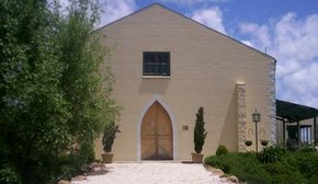 Mount Tamborine Winery & Homestead - Tourism Caloundra 3