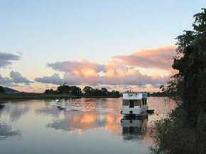 Tweed River House Boats - Tourism Caloundra 1