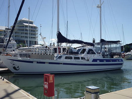Coral Sea Dreaming Dive And Sail - Tourism Caloundra 0