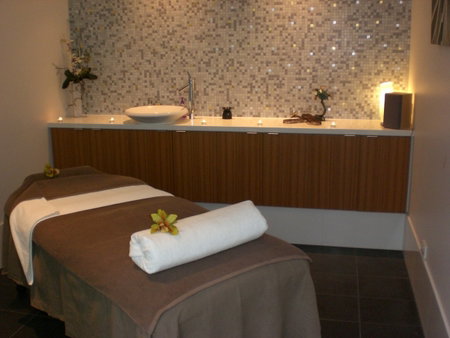 Spa On Brougham - Tourism Caloundra 2