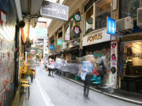 Melbourne By Foot - Tourism Caloundra 0