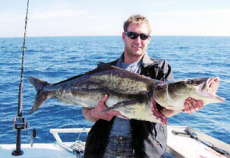 True Blue Fishing Charters - Tourism Caloundra 4