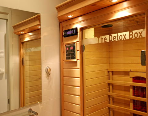 The Boardwalk Spa - Tourism Caloundra 0