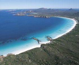 Lucky Bay - Tourism Caloundra 0