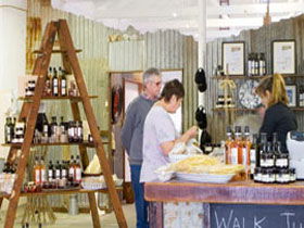 Woodside Cheese Wrights - Tourism Caloundra 0