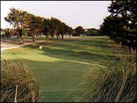 South Lakes Golf Club - Tourism Caloundra 0