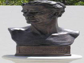 Adam Lindsay Gordon Bronze Bust - Tourism Caloundra 0