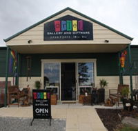 Artel Gallery and Giftware - Tourism Caloundra