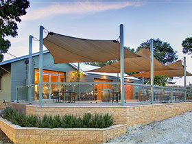 Partalunga Vineyard - Tourism Caloundra 0