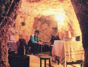 Umoona Opal Mine And Museum - Tourism Caloundra 0