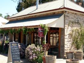Reilly's Wines And Restaurant - Tourism Caloundra 0
