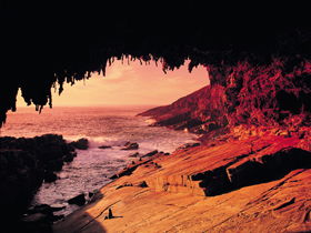 Admirals Arch - Tourism Caloundra 0