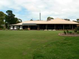 Thaxted Park Golf Club - Tourism Caloundra 0