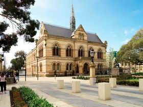 University Collections - Tourism Caloundra 0