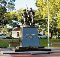 Vietnam War Memorial - Tourism Caloundra